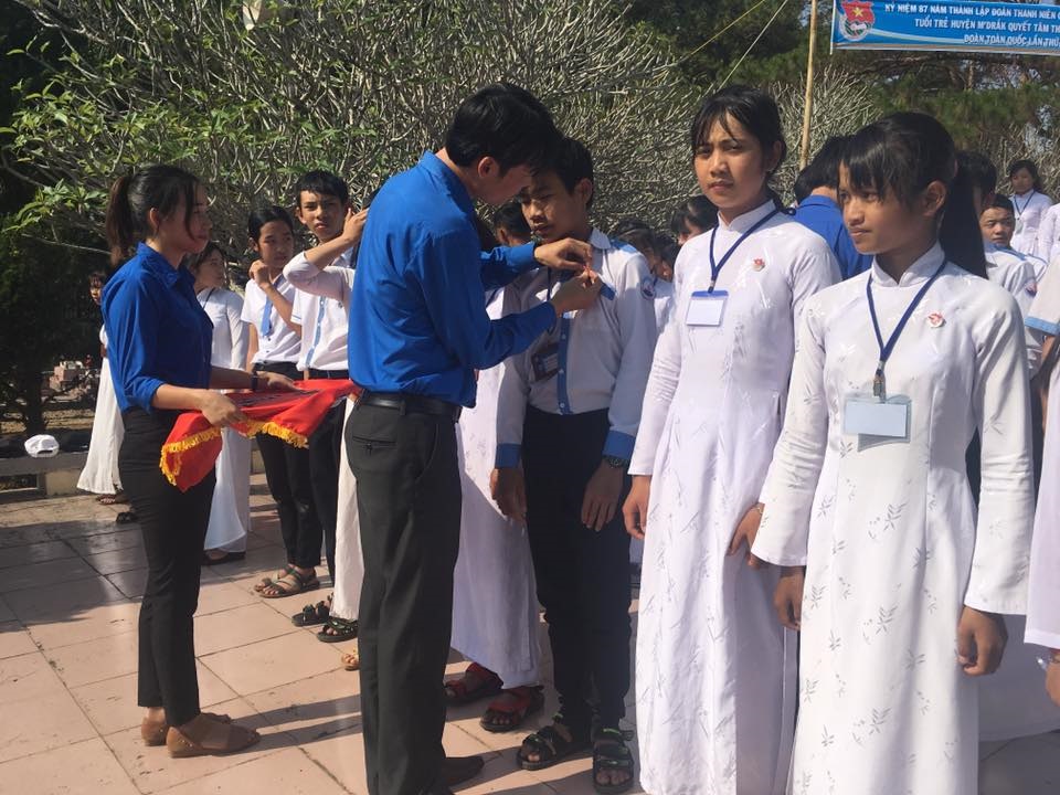 Huyện đoàn M’Drắk chú trọng công tác phát triển đoàn viên mới